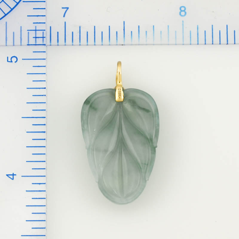 ESTATE 18K YELLOW GOLD BLUE GREEN JADEITE JADE CARVED LEAF PENDANT UPC #376809