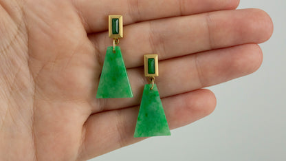 18K Yellow Gold Trapezoid-Style Green Jadeite Jade Drop Earrings | UPC #379800
