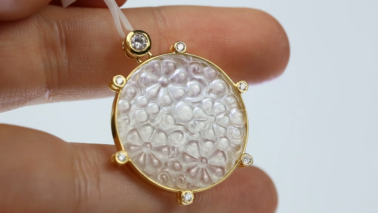 18K Yellow Gold Ice Jadeite Jade and Diamond Floral Pendant | UPC #394087