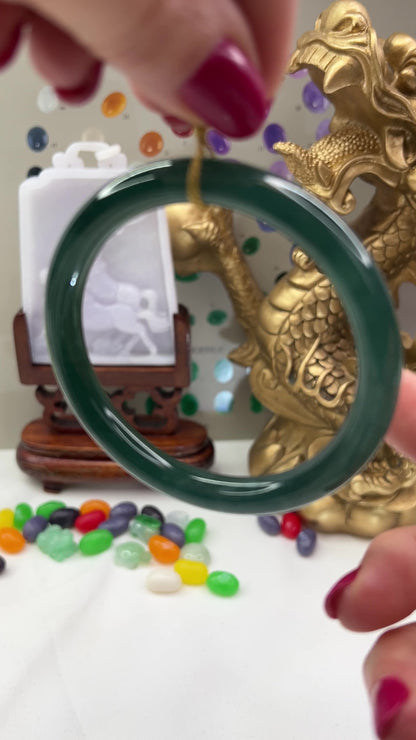 Guatemalan Green Jadeite Jade Cylindrical Bangle 60.7MM | UPC #403345