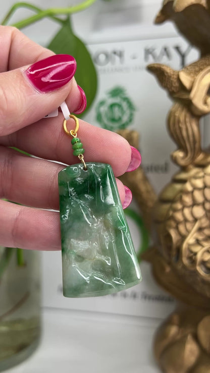 18K YELLOW GOLD GREEN JADEITE JADE MOUNTAIN SCENE PENDANT UPC #391215