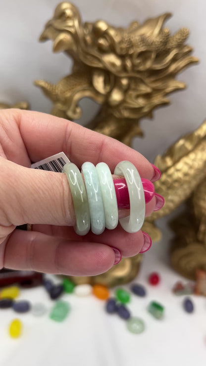 GREEN JADEITE JADE BAND RING VARIOUS FINGER SIZES UPC #234239