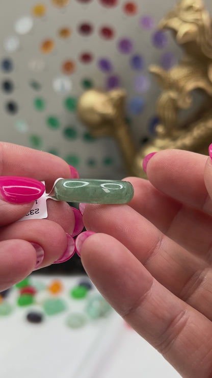 Green Jadeite Jade Band Ring Finger Size 8 | UPC #407244