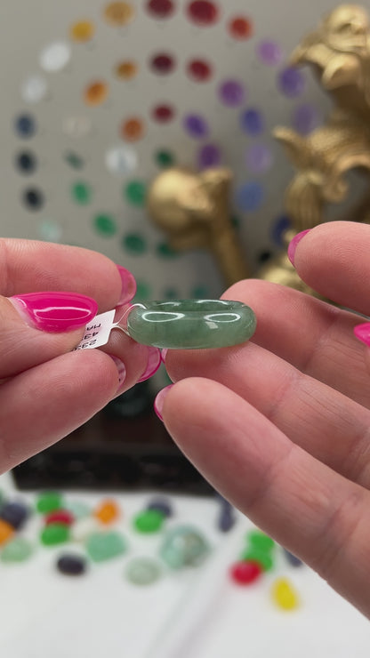 Green Jadeite Jade Band Ring Finger Size 7 | UPC #407251