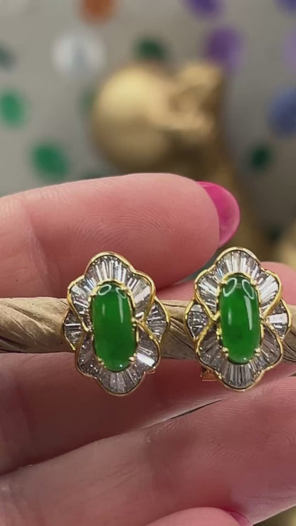 Estate Jade Earring | Vintage Green Jadeite Jade Earring in 18K Yellow Gold | UPC #406520