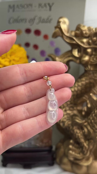 18K YELLOW GOLD ICE JADEITE JADE PEA POD PENDANT UPC #362314