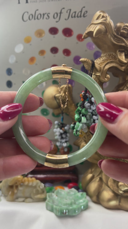 Vintage Green Jadeite Jade Cylindrical Hinge & Clasp 14k Yellow Gold Bangle 54.4MM | UPC #401457