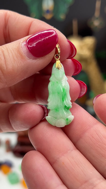 Vintage Green Jadeite Jade 14K Yellow Gold Pendant | UPC #404960
