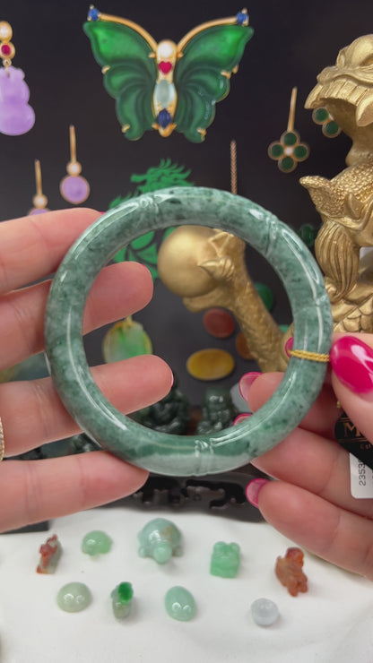 Green Jadeite Jade Carved Cylindrical Bangle 56.5MM | UPC #408142