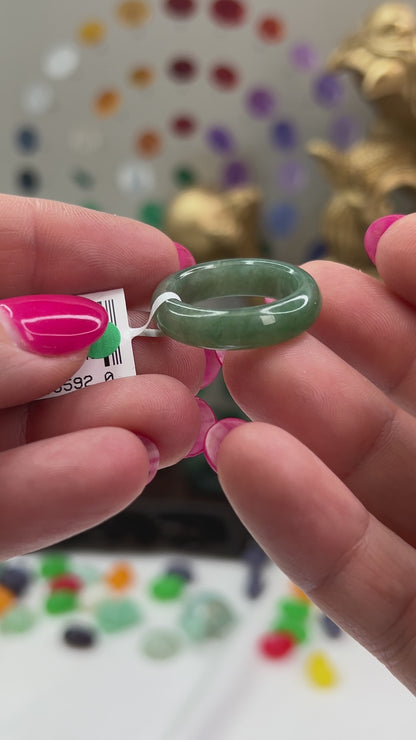 Green Jadeite Jade Band Ring Finger Size 8 | UPC #185920