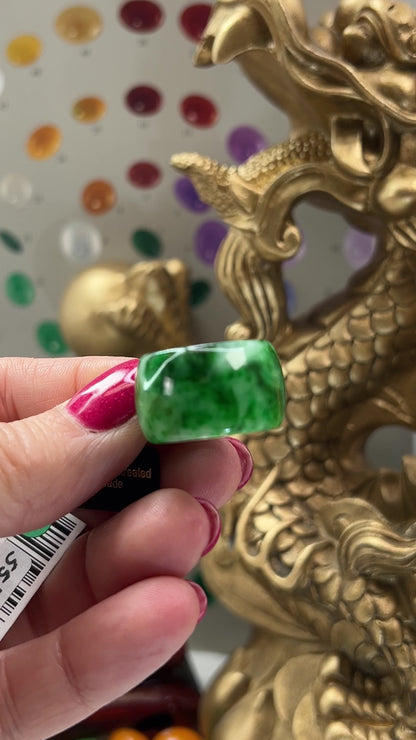 Vintage Green Jadeite Jade Wide Band Ring Size 6.75 | UPC #399631